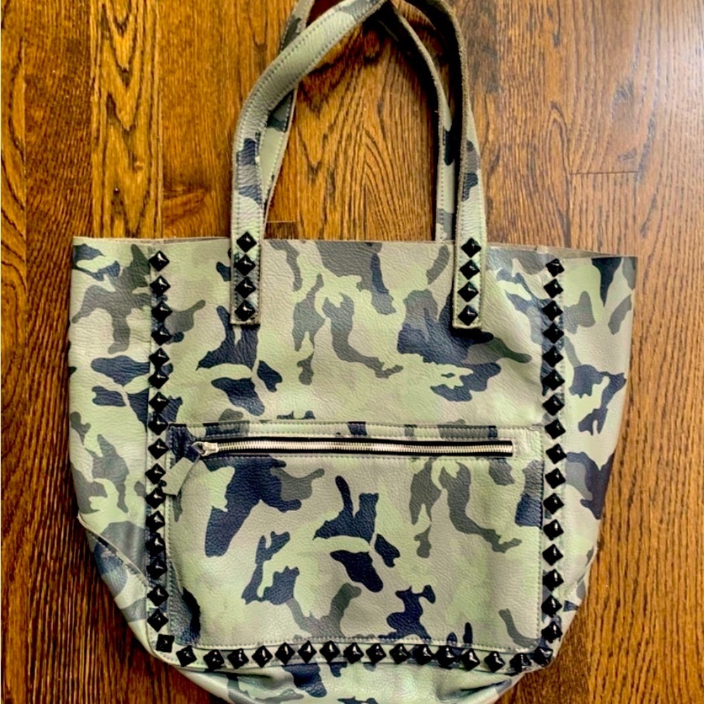 New without tags Laggo bag gorgeous